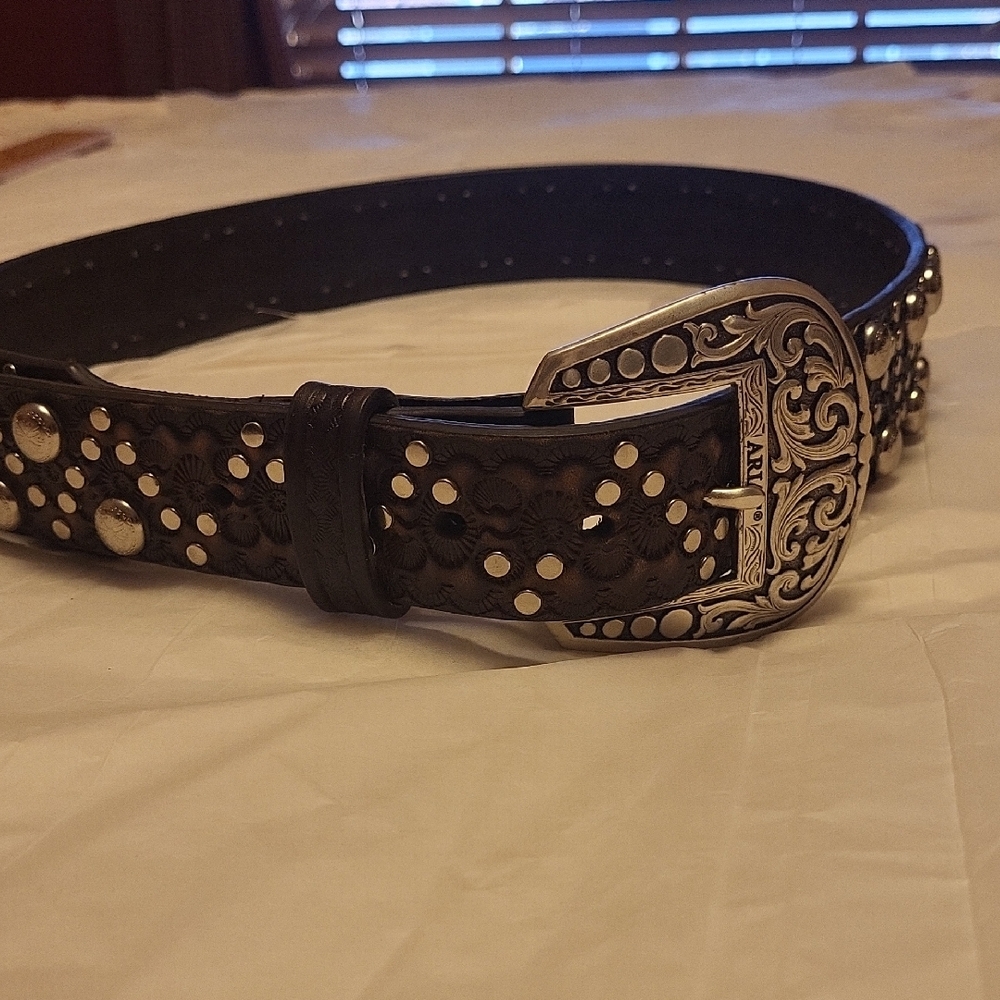 Ariat Brown Leather Belt with Silver Details - Picture 8 of 9